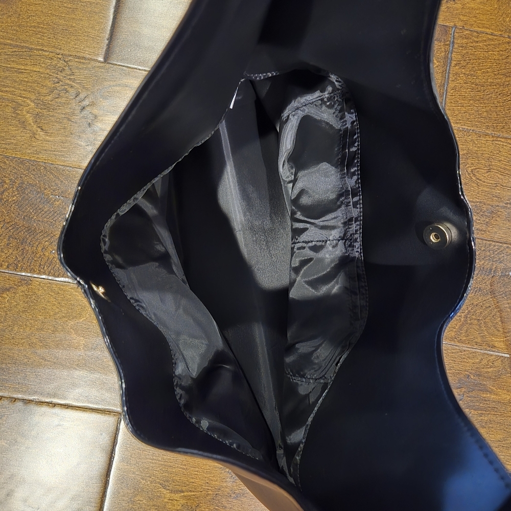 NWT Victoria's Secret Tote Bag Black - Picture 8 of 9